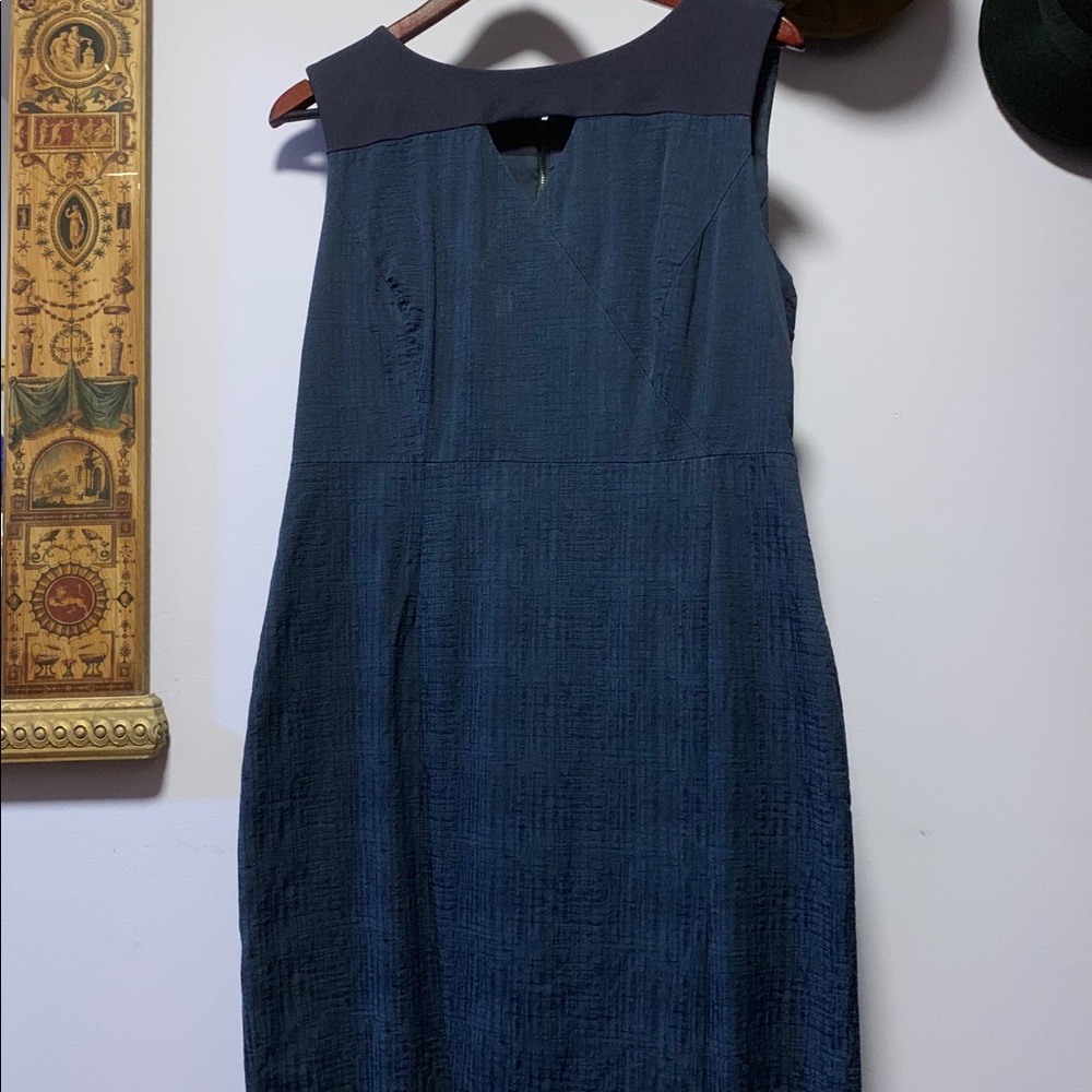 Chic lined blue french body-con dress